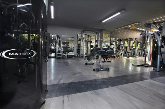 Ο χώρος Physical Fitness Club